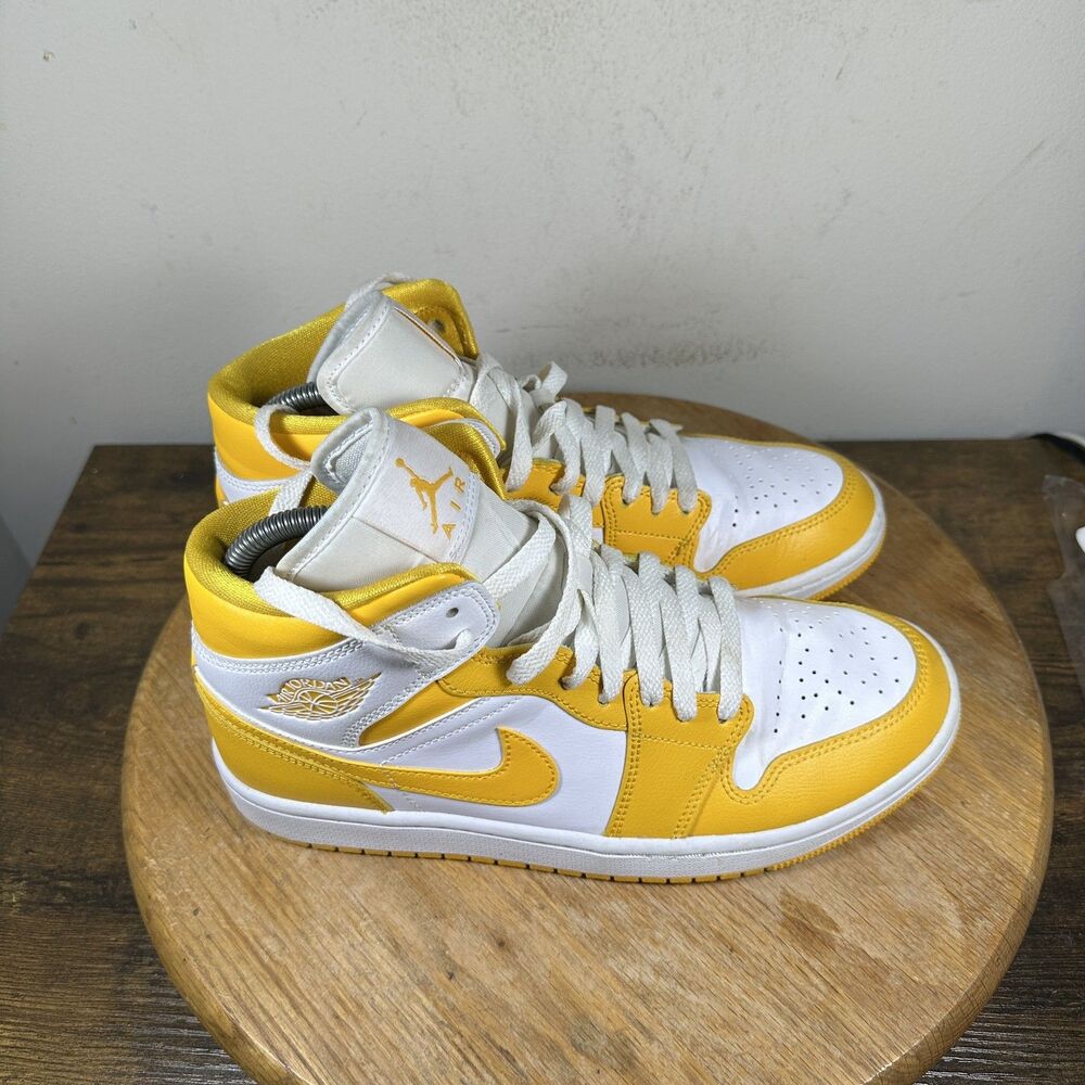 Air Jordan 1 Mid Shoes Womens Size 9 Retro Basketball Pollen BQ6472-117 OG